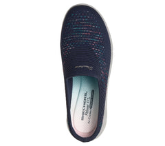 Skechers Women|New Arrivals | Relaxed Fit: Easy Going - Clear Days