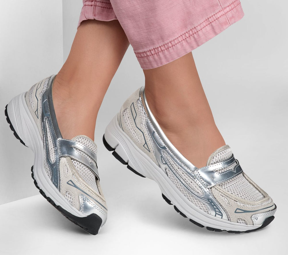 Skechers Women | Var-City