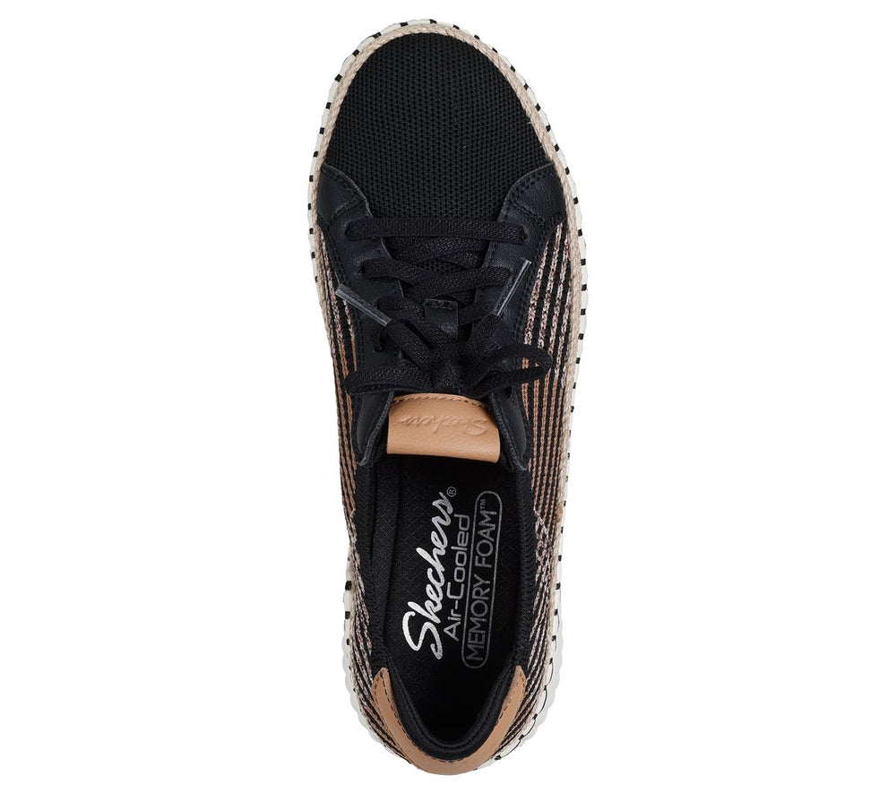 Skechers Women | Wilshire Blvd - Breezy Stroll
