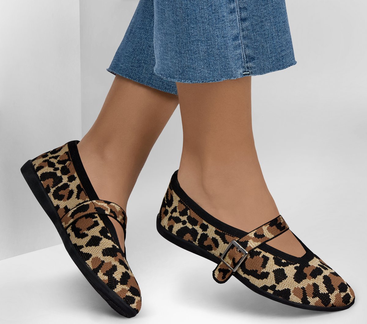 Skechers Women | Cleo Walk - Runway Hit