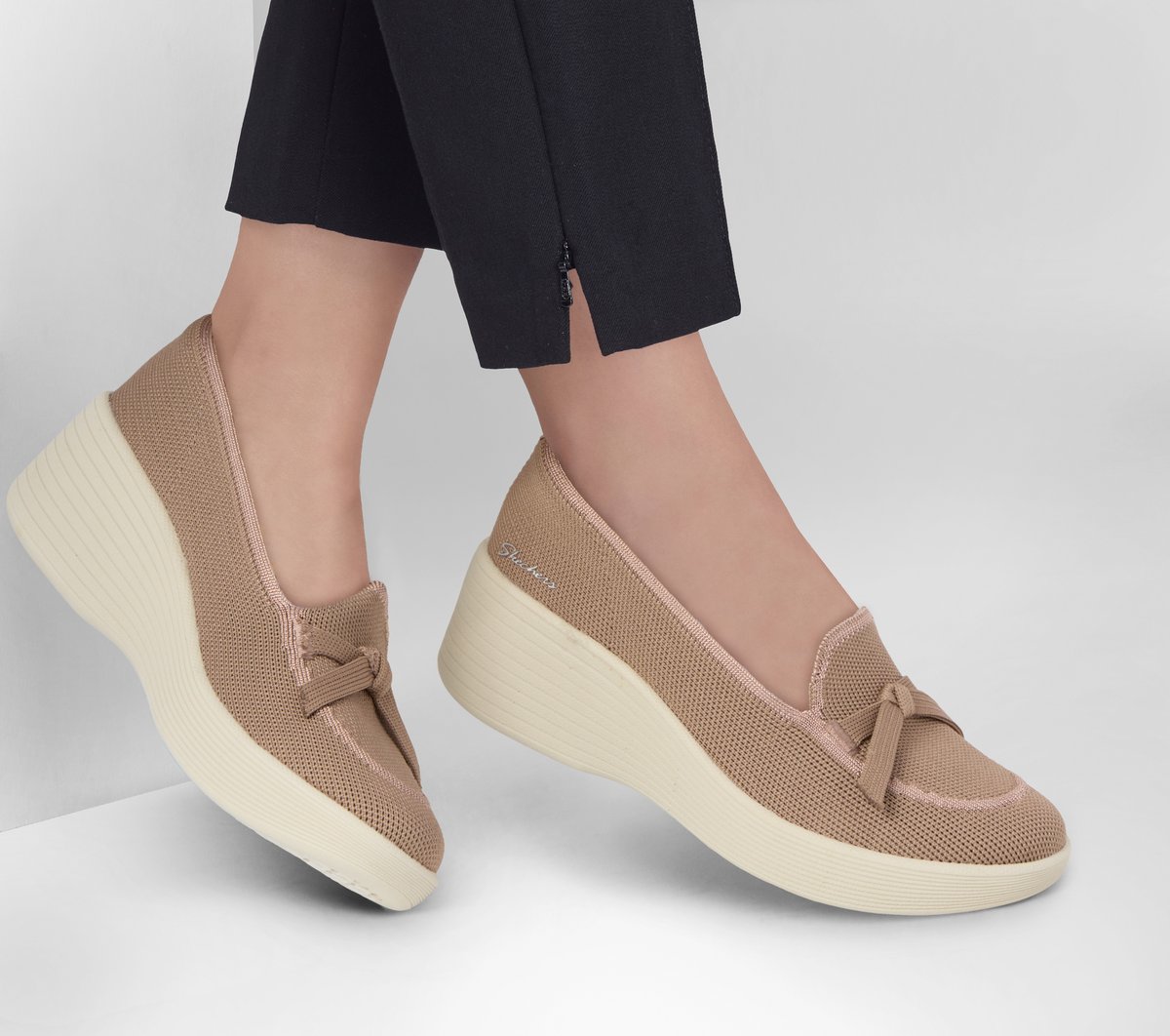 Skechers Women | Relaxed Fit: Parallel Lite - Soaring Softly