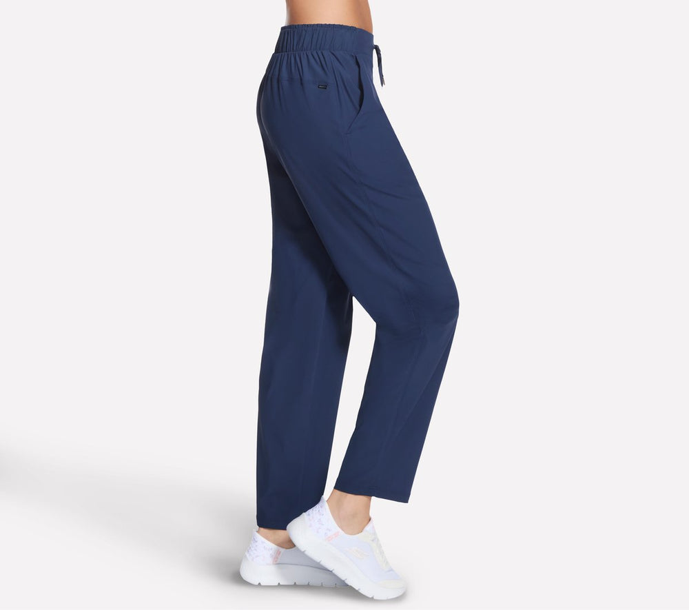Skechers Women | Slip-ins Destination Ankle Pant