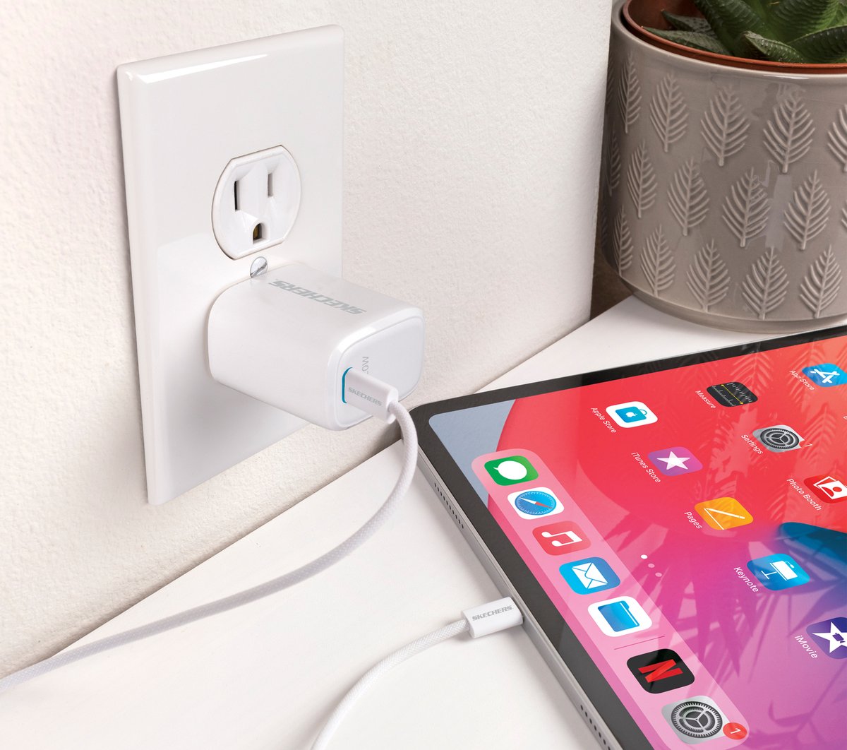 Skechers Clothing | 20W USB-C Wall Charging Kit